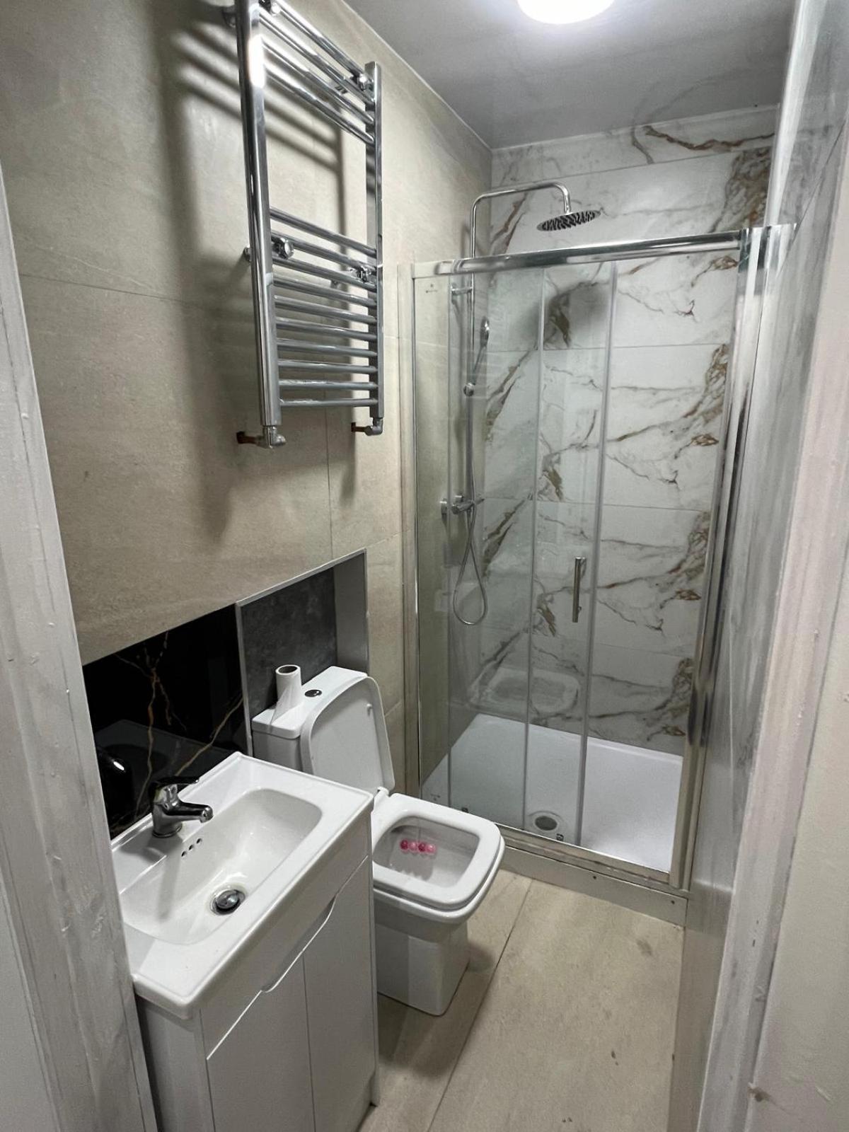 Affittacamere Good Priced Single In East Acton