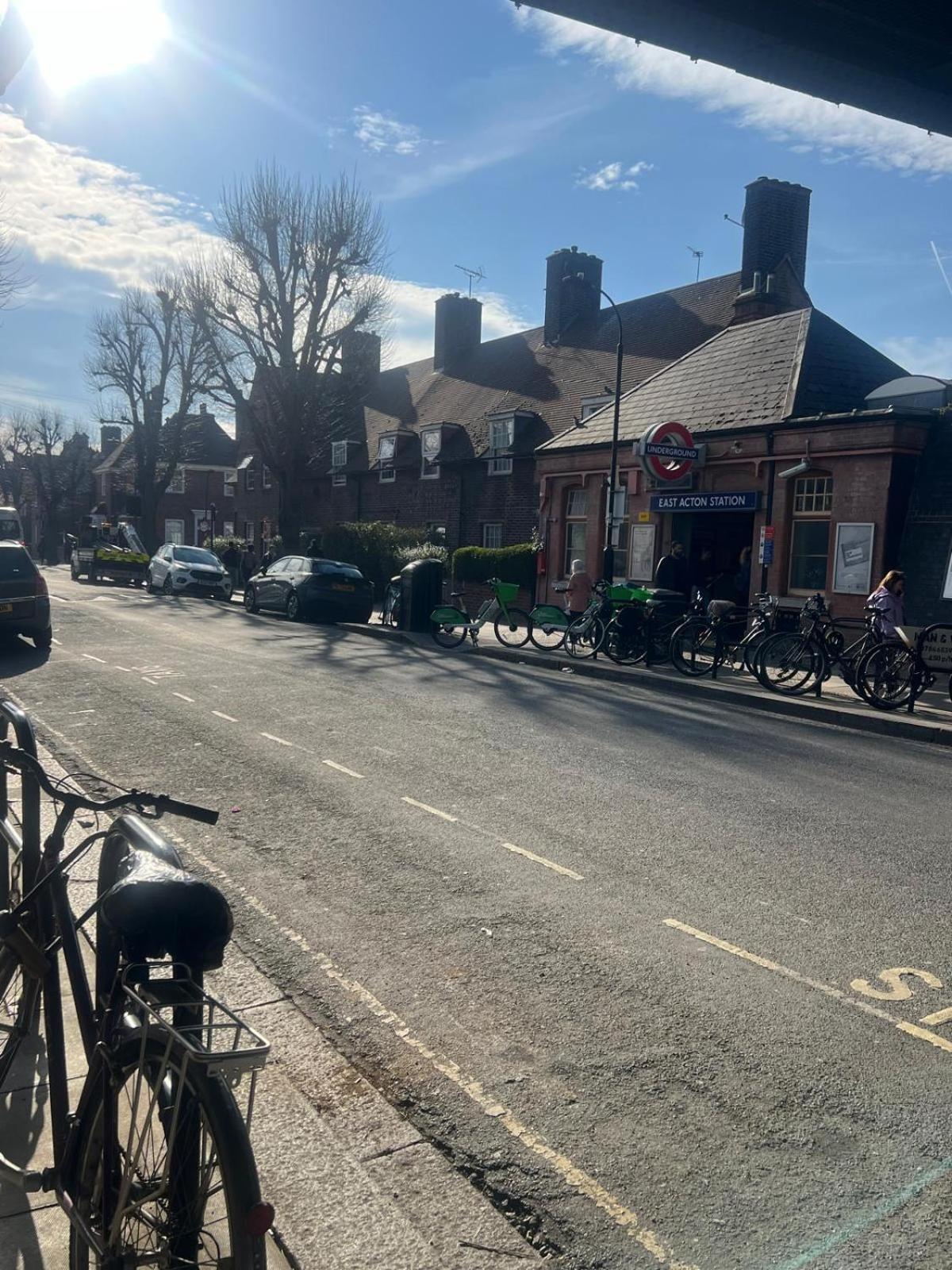 Affittacamere Good Priced Single In East Acton Londra