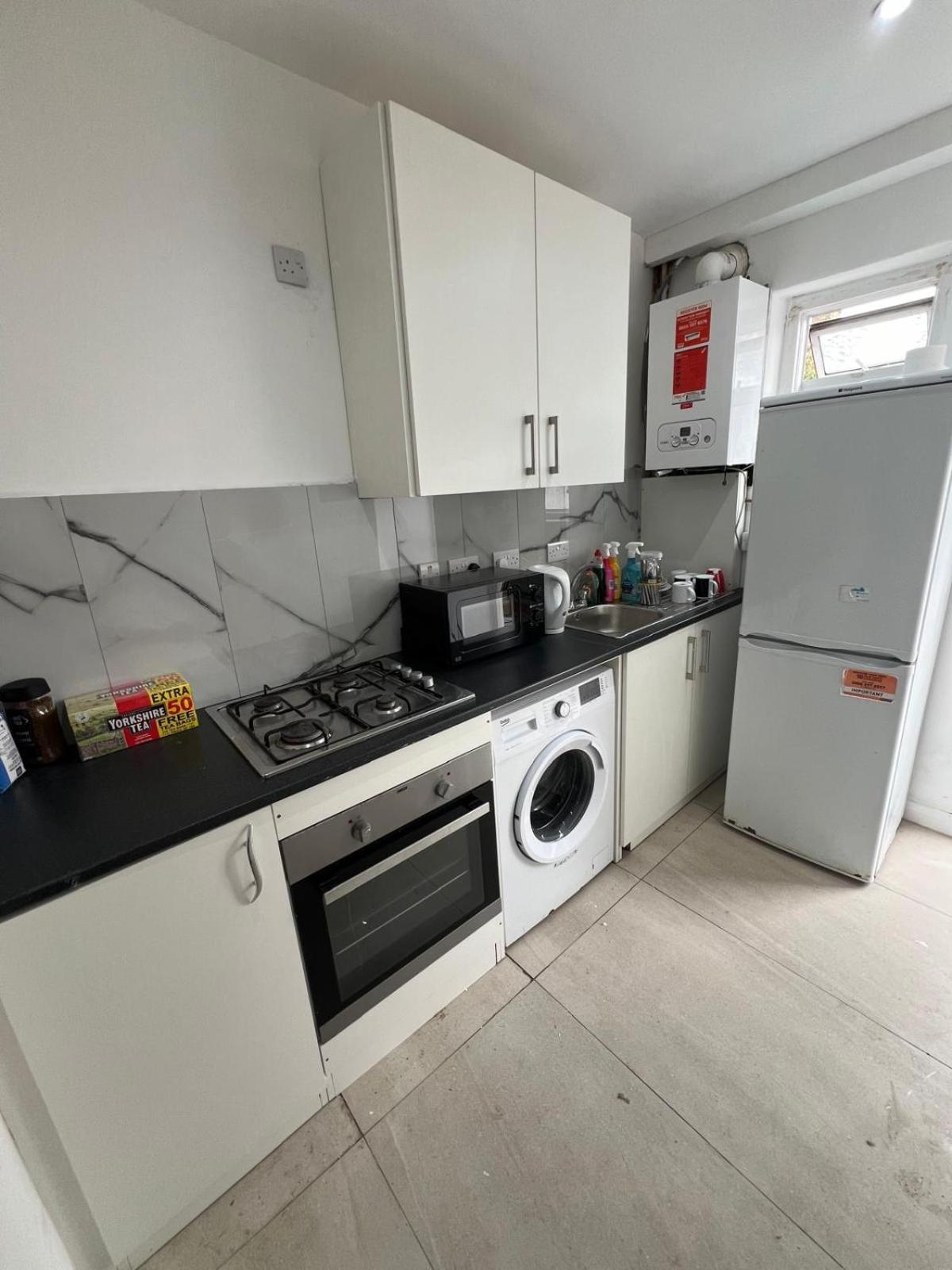 Affittacamere Good Priced Single In East Acton *